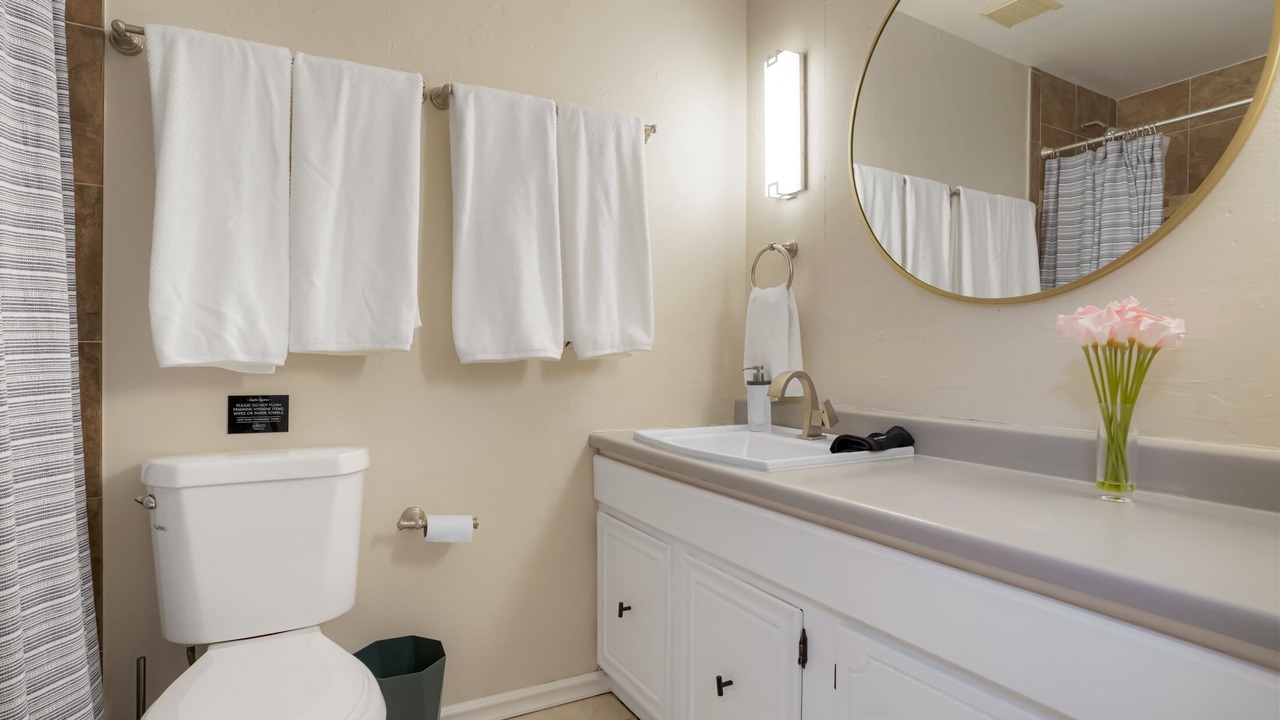 Photo of Bathroom in North Central Westminster