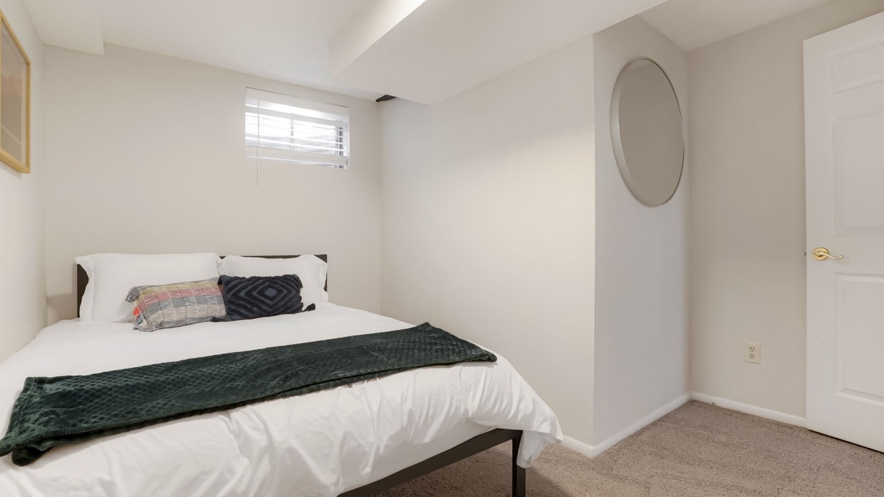 Photo of Bedroom in North Central Westminster