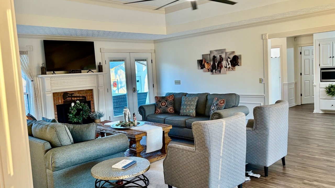 Photo of Livingroom in Hendersonville