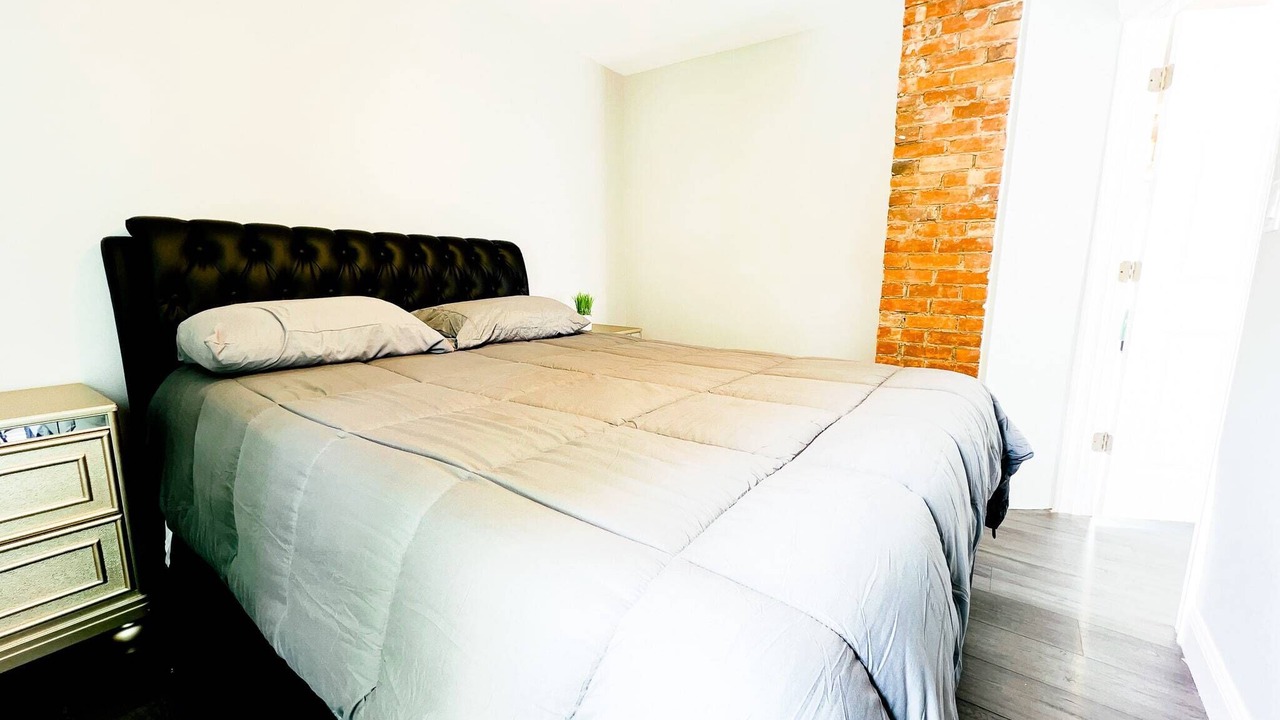 Photo of Bedroom in Niagara Falls