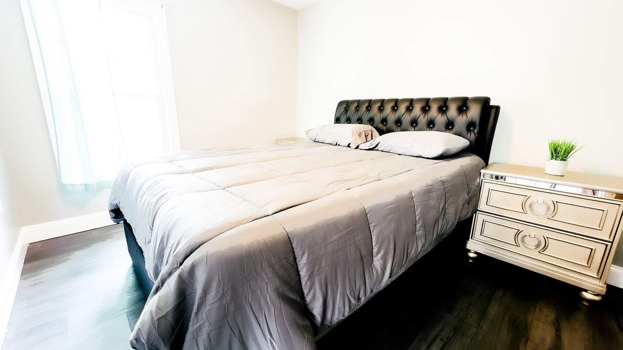Photo of Bedroom in Niagara Falls