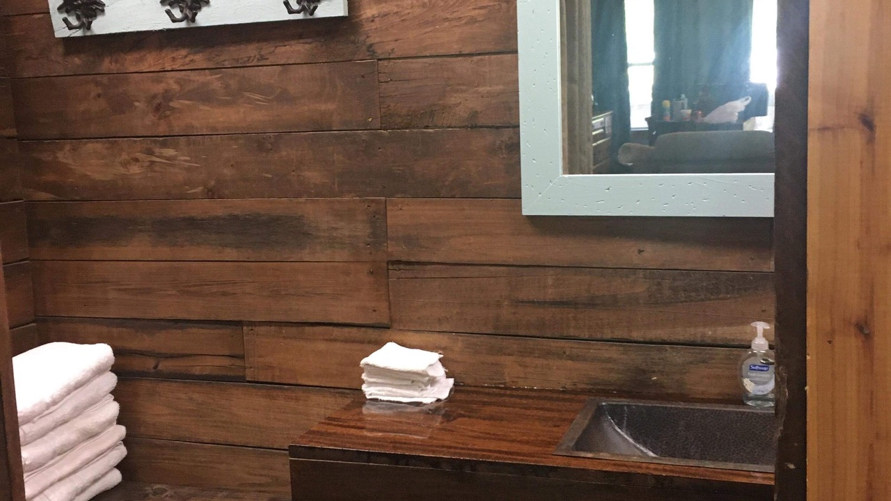 Photo of Bathroom in Olivehill