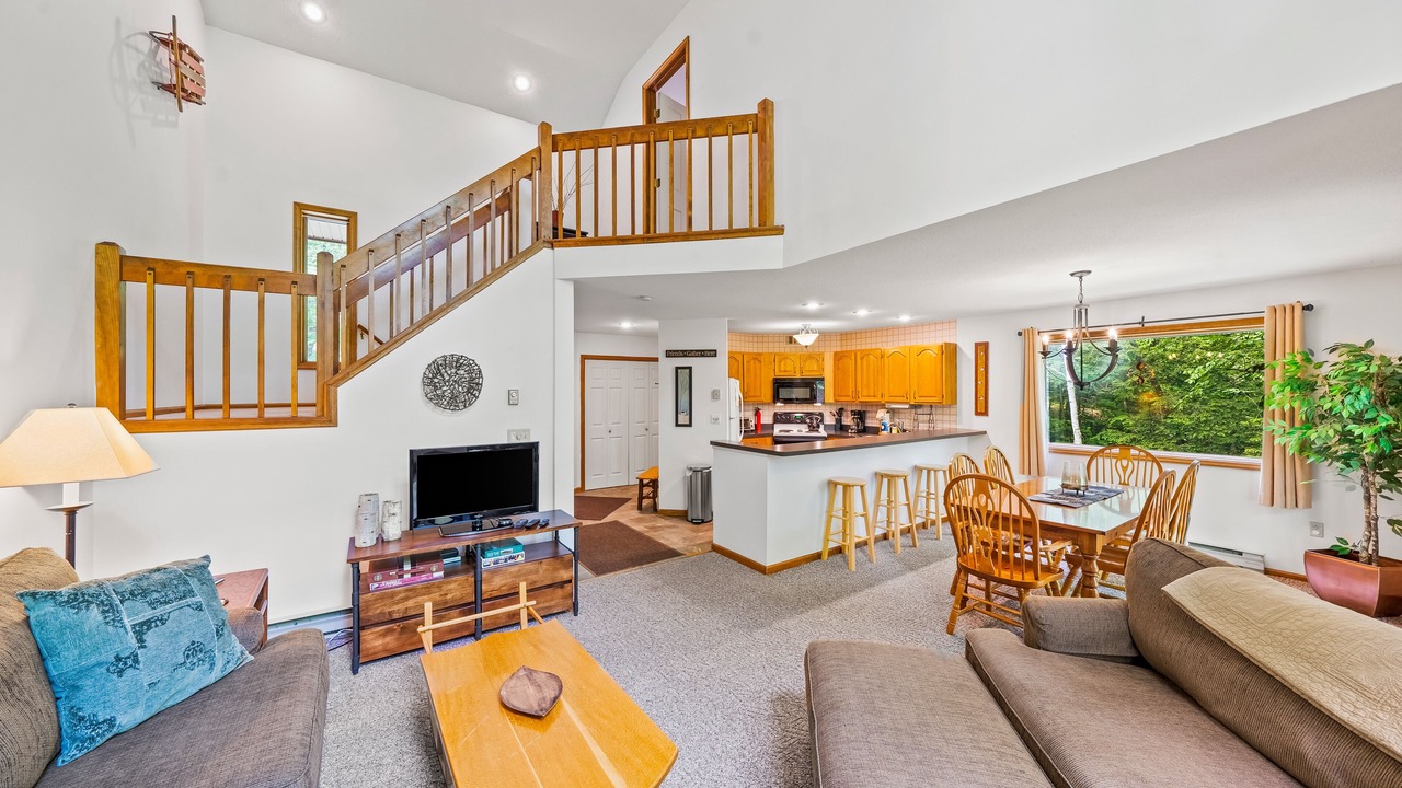Photo of Livingroom in North Creek