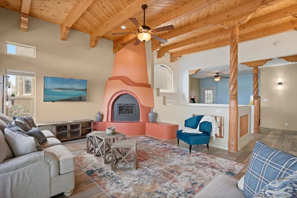 Photo of Livingroom in Taylor Ranch