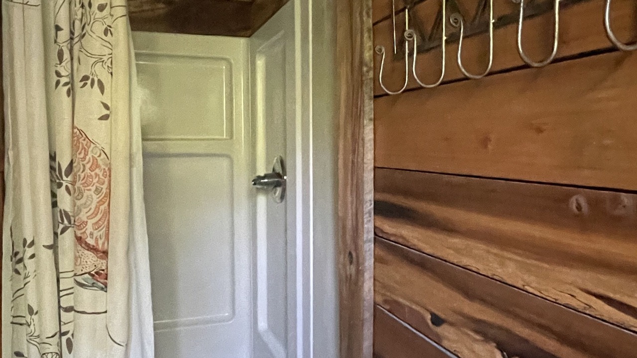 Photo of Bathroom in Olivehill