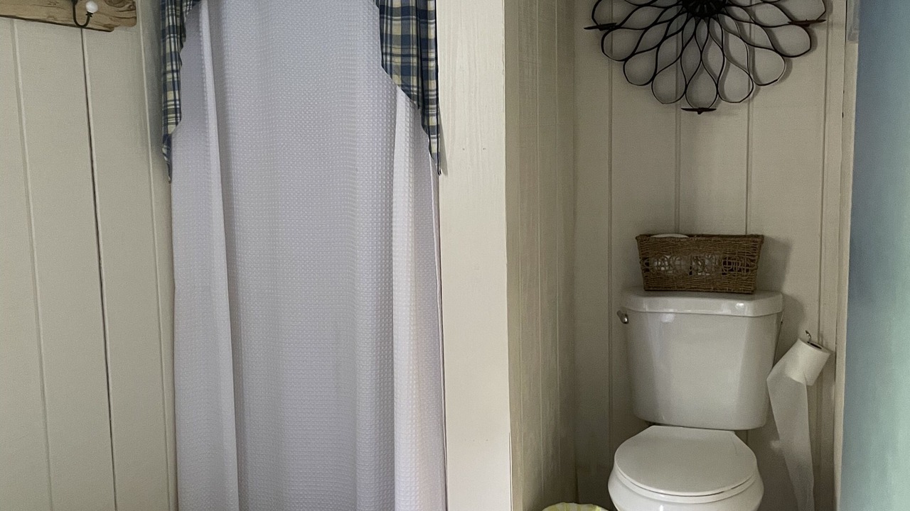 Photo of Bathroom in Olivehill