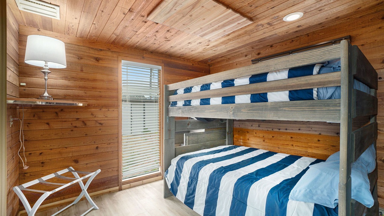 Photo of Bedroom in Castle Rock