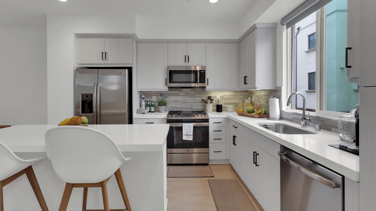 Photo of Kitchen in Toluca Lake