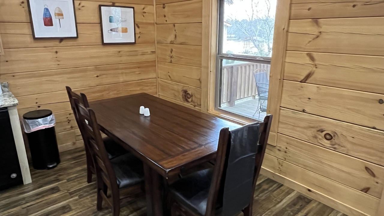 Photo of Bedroom in Chickamauga Lake