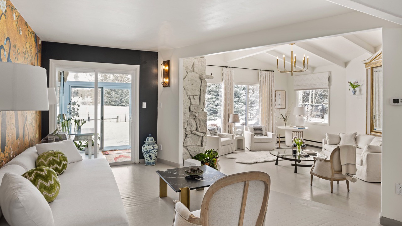 Photo of Livingroom in Aspen