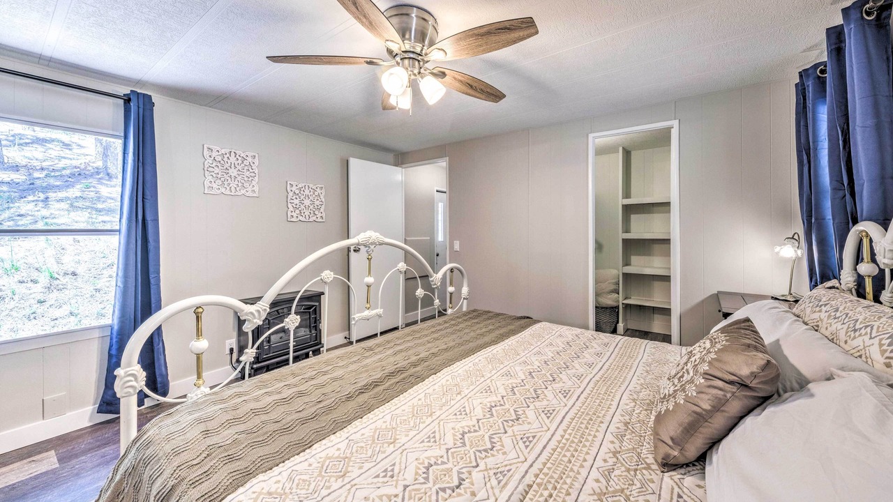 Photo of Bedroom in Cloudcroft