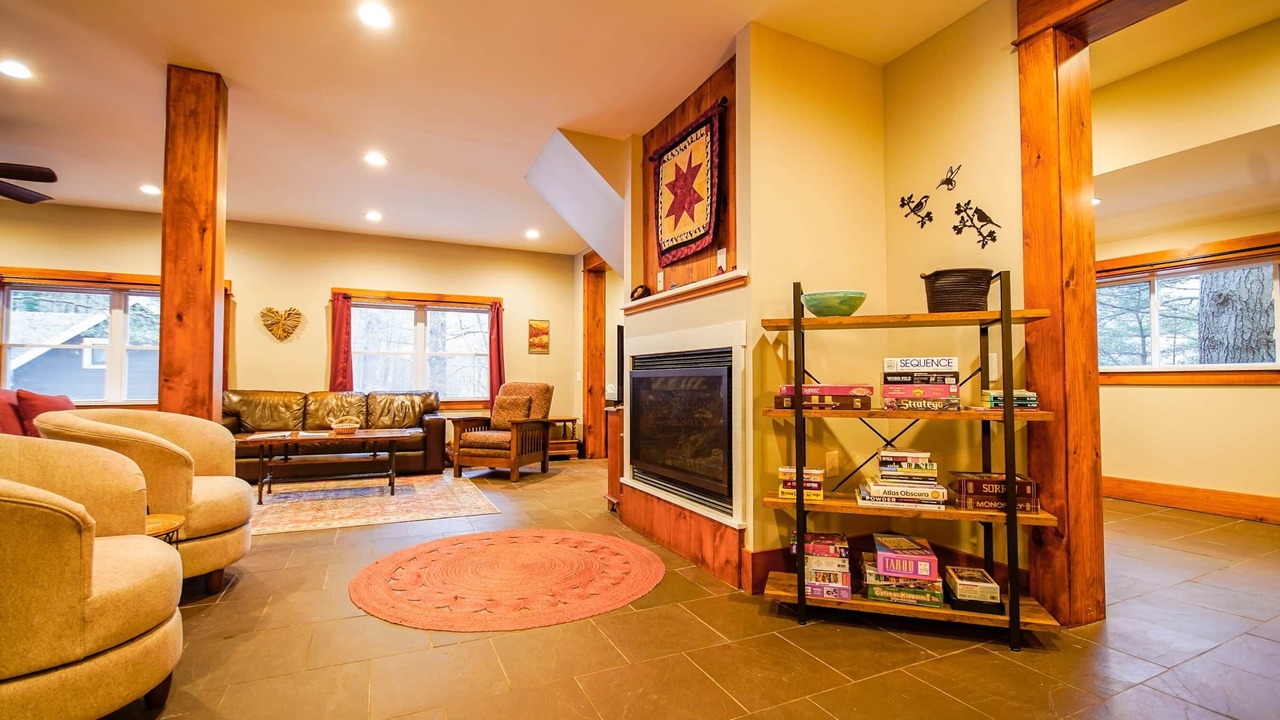 Photo of Livingroom in Keene