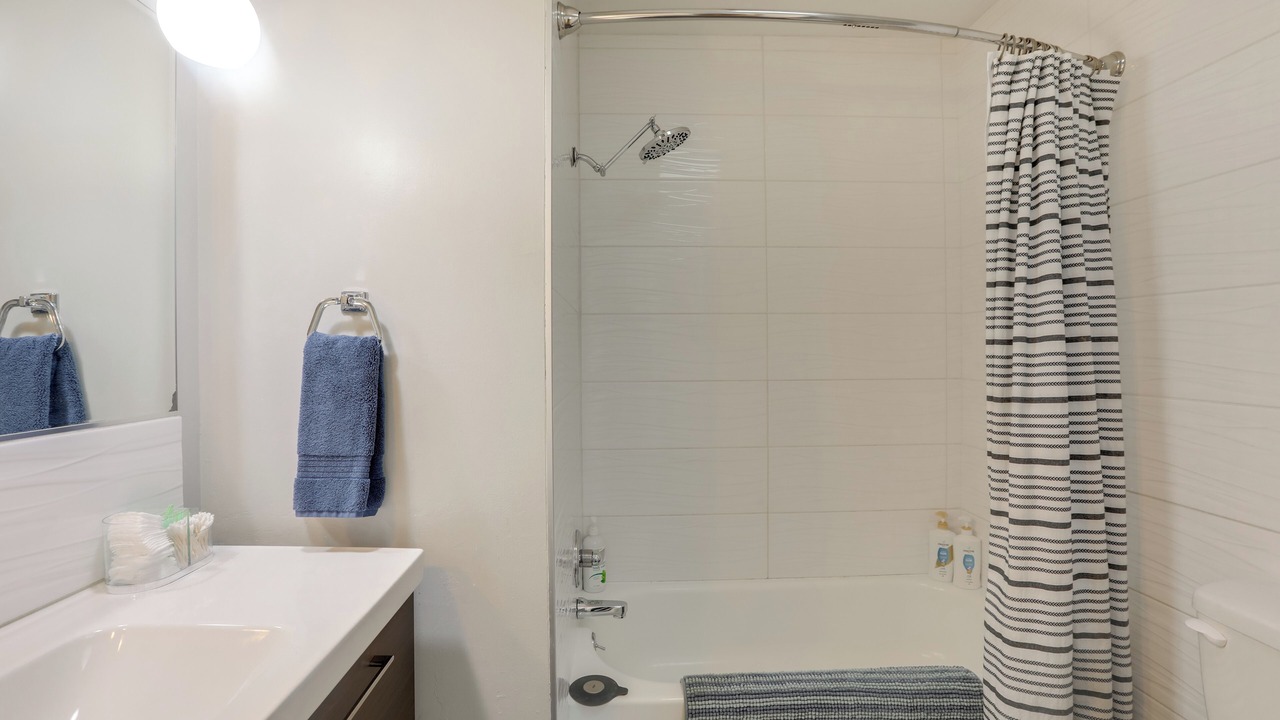 Photo of Bathroom in Applewood Villages