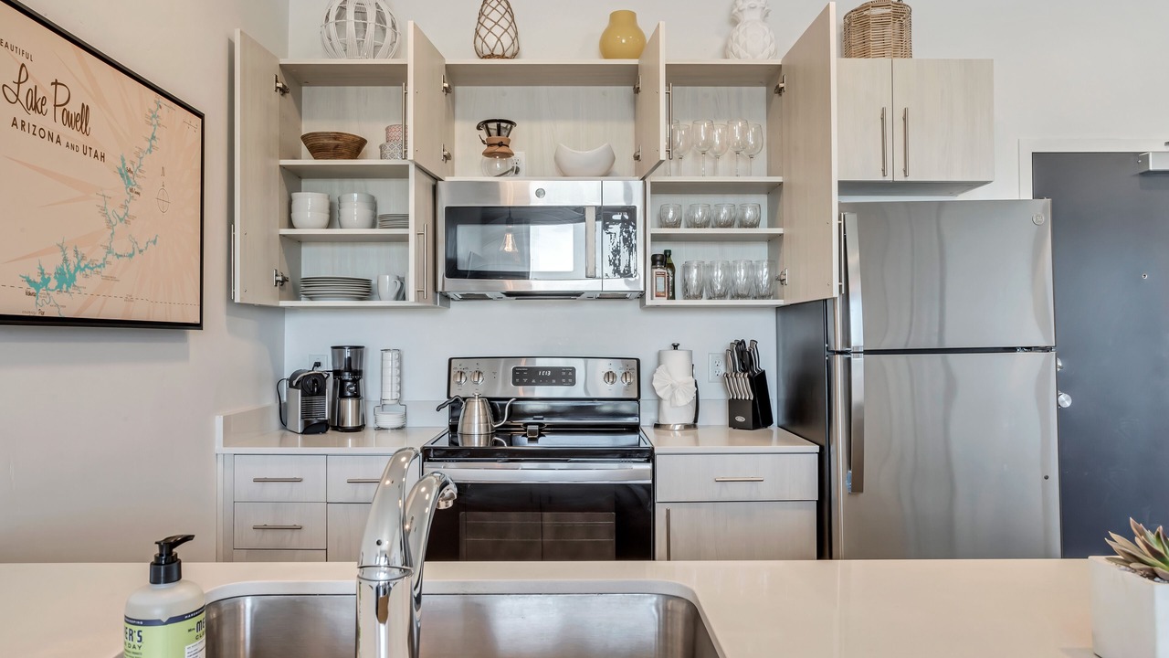 Photo of Kitchen in People's Freeway
