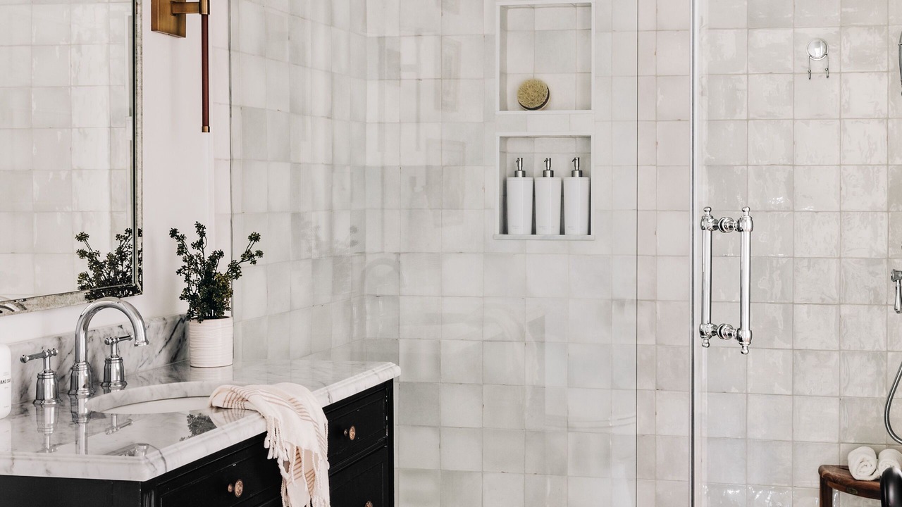 Photo of Bathroom in Pettigru Street Historic District
