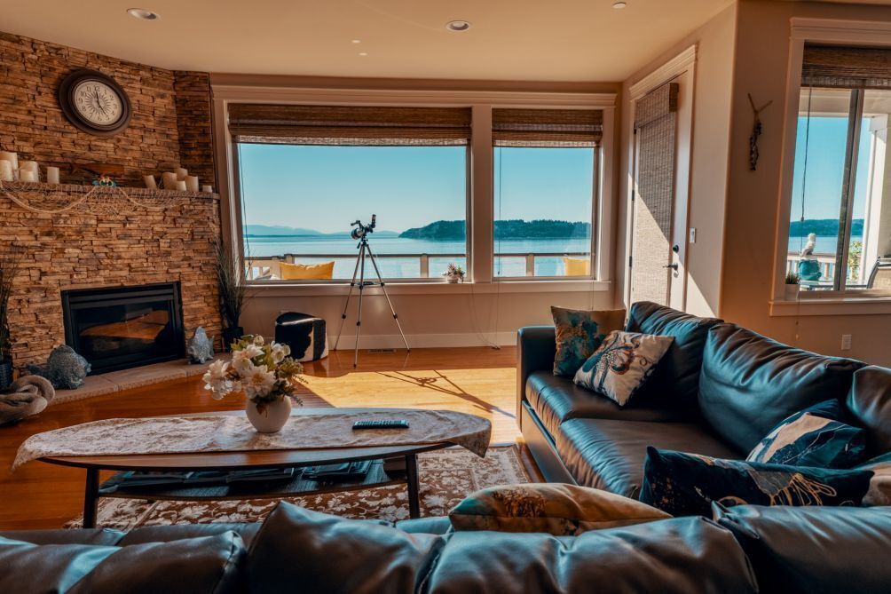 Photo of Livingroom in Harbour Pointe