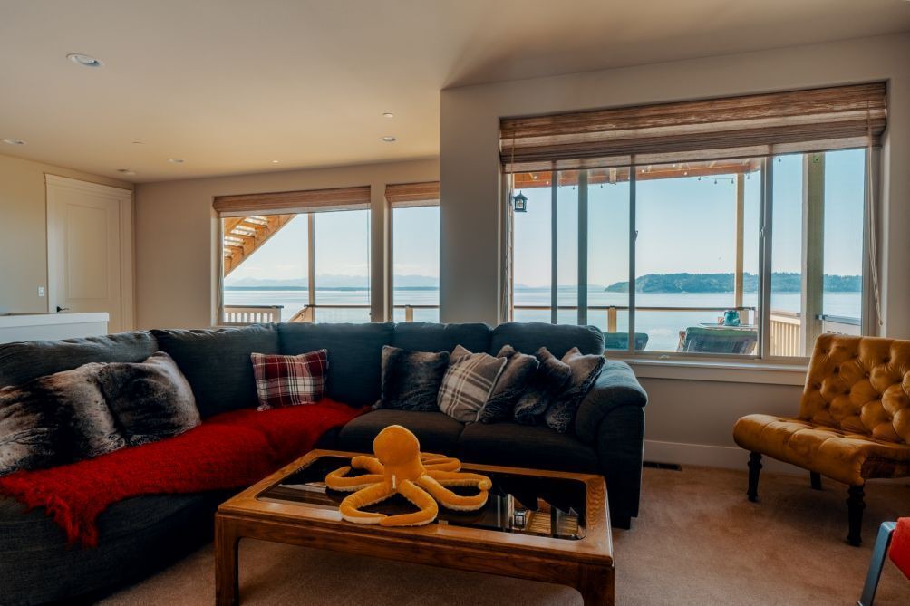 Photo of Livingroom in Harbour Pointe
