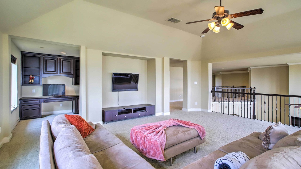 Photo of Livingroom in Lake Houston