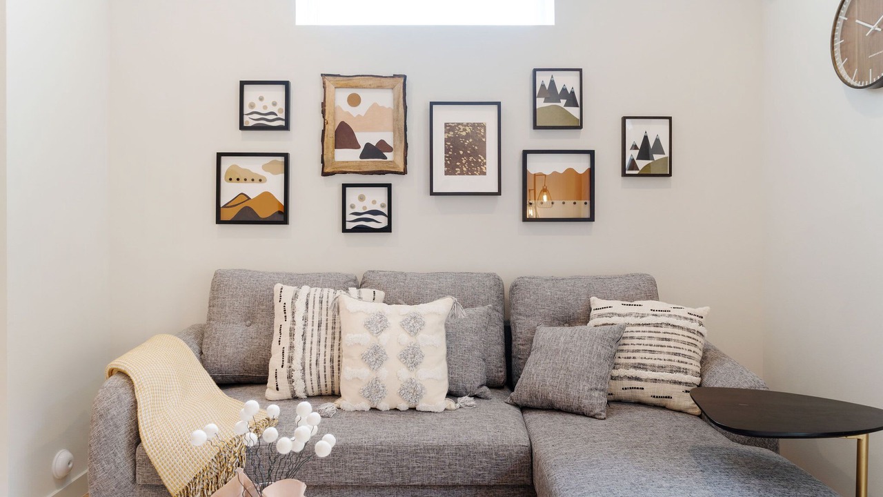 Photo of Livingroom in Wallingford