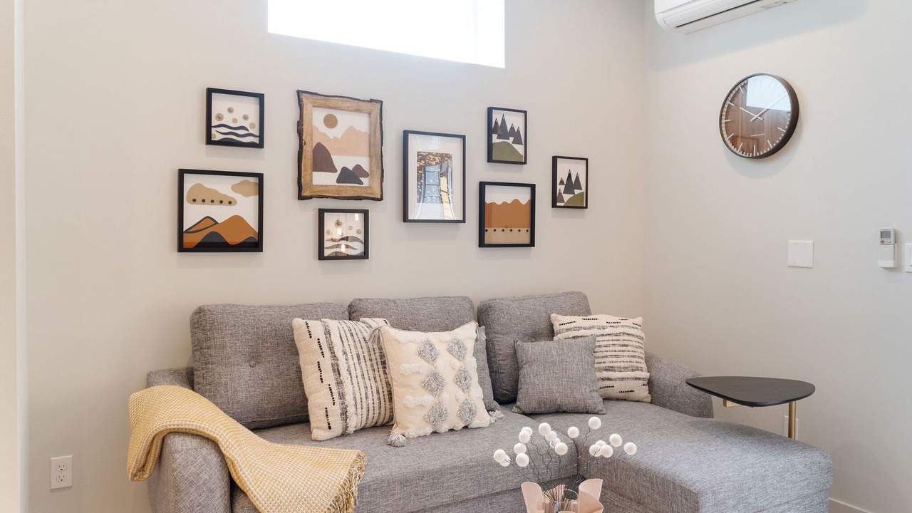 Photo of Livingroom in Wallingford