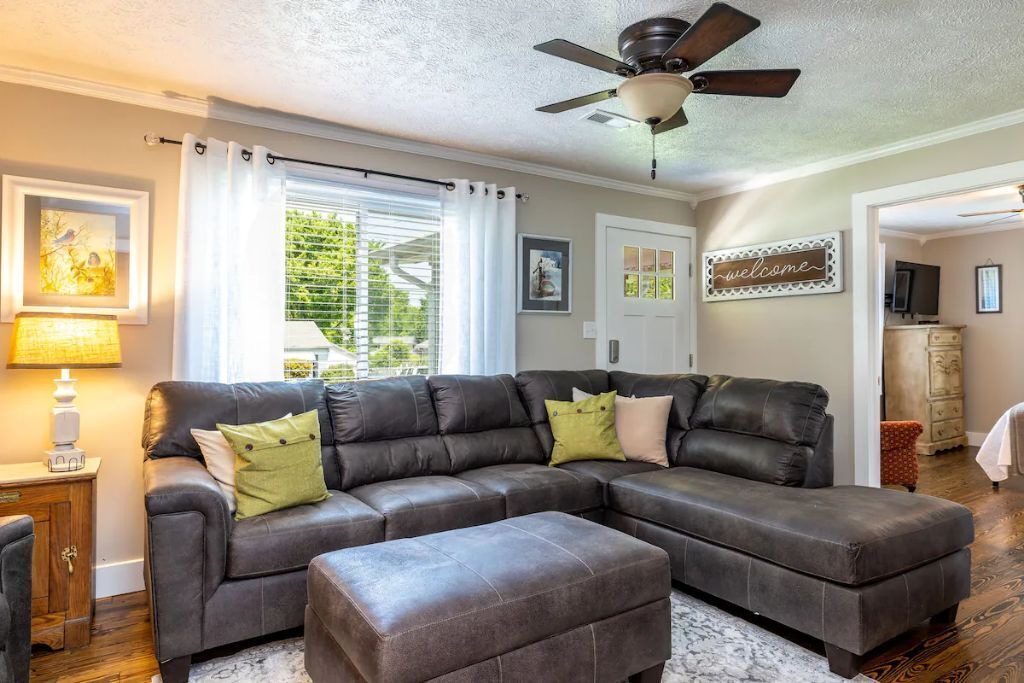 Photo of Bedroom in Maryville