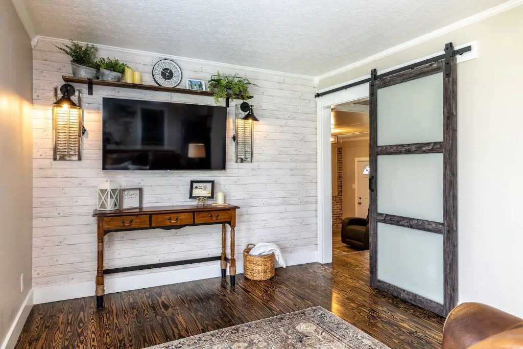 Photo of Livingroom in Maryville