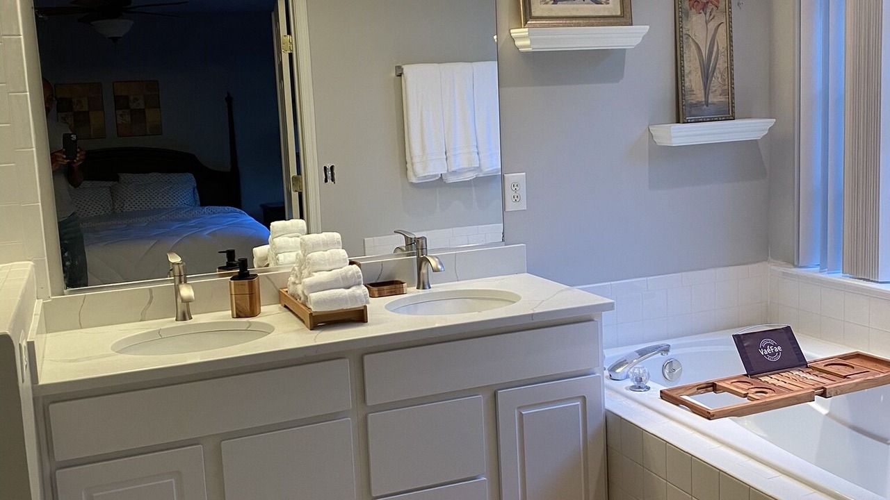 Photo of Bathroom in Newark