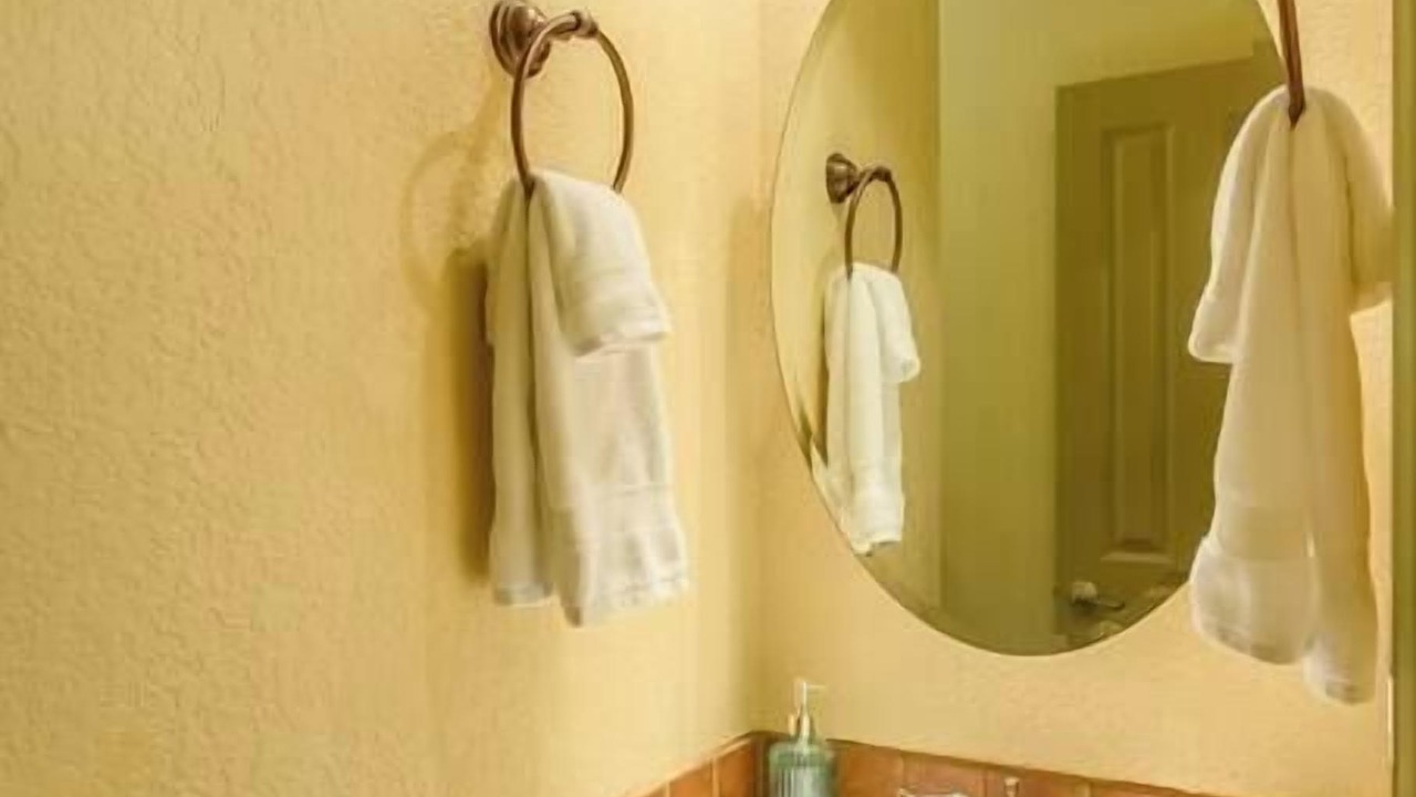 Photo of Bathroom in Gold Bar