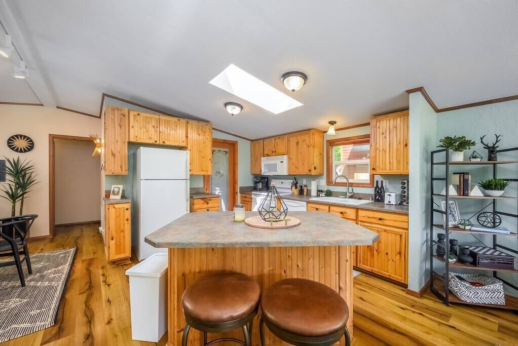 Photo of Kitchen in Gold Bar