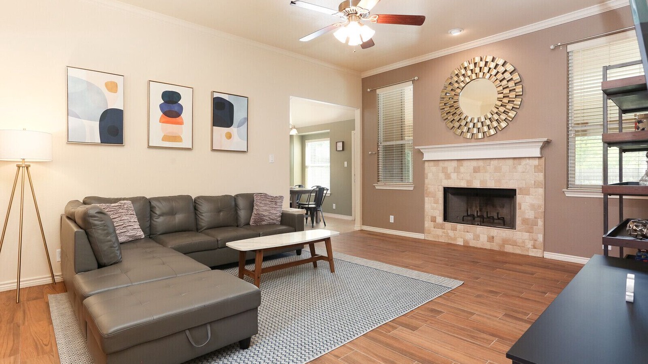 Photo of Livingroom in Schertz