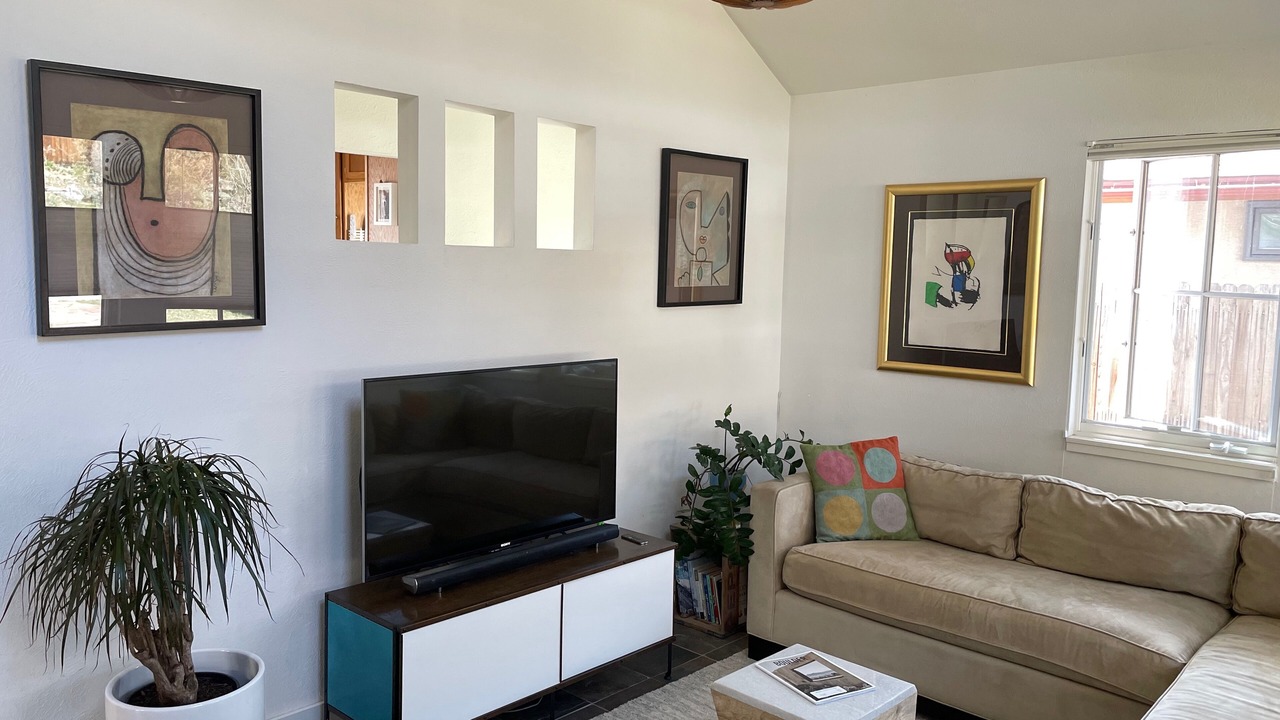 Photo of Livingroom in Newlands