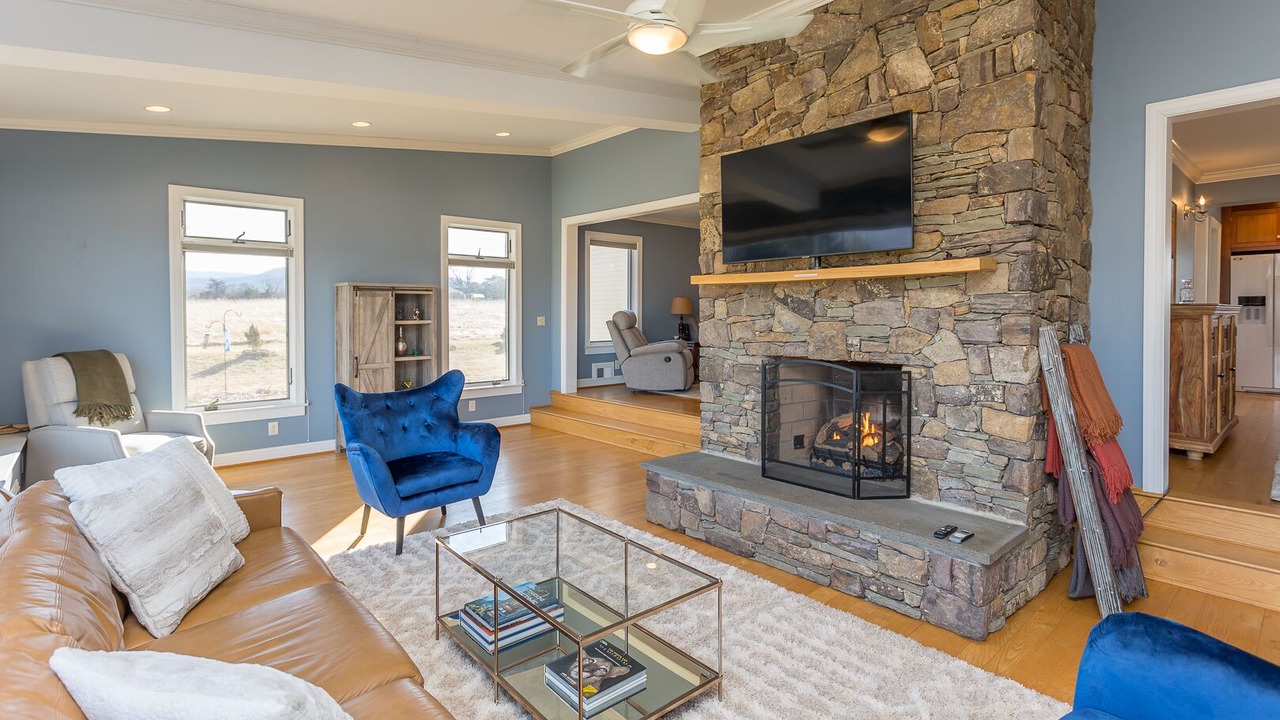 Photo of Livingroom in Stanley