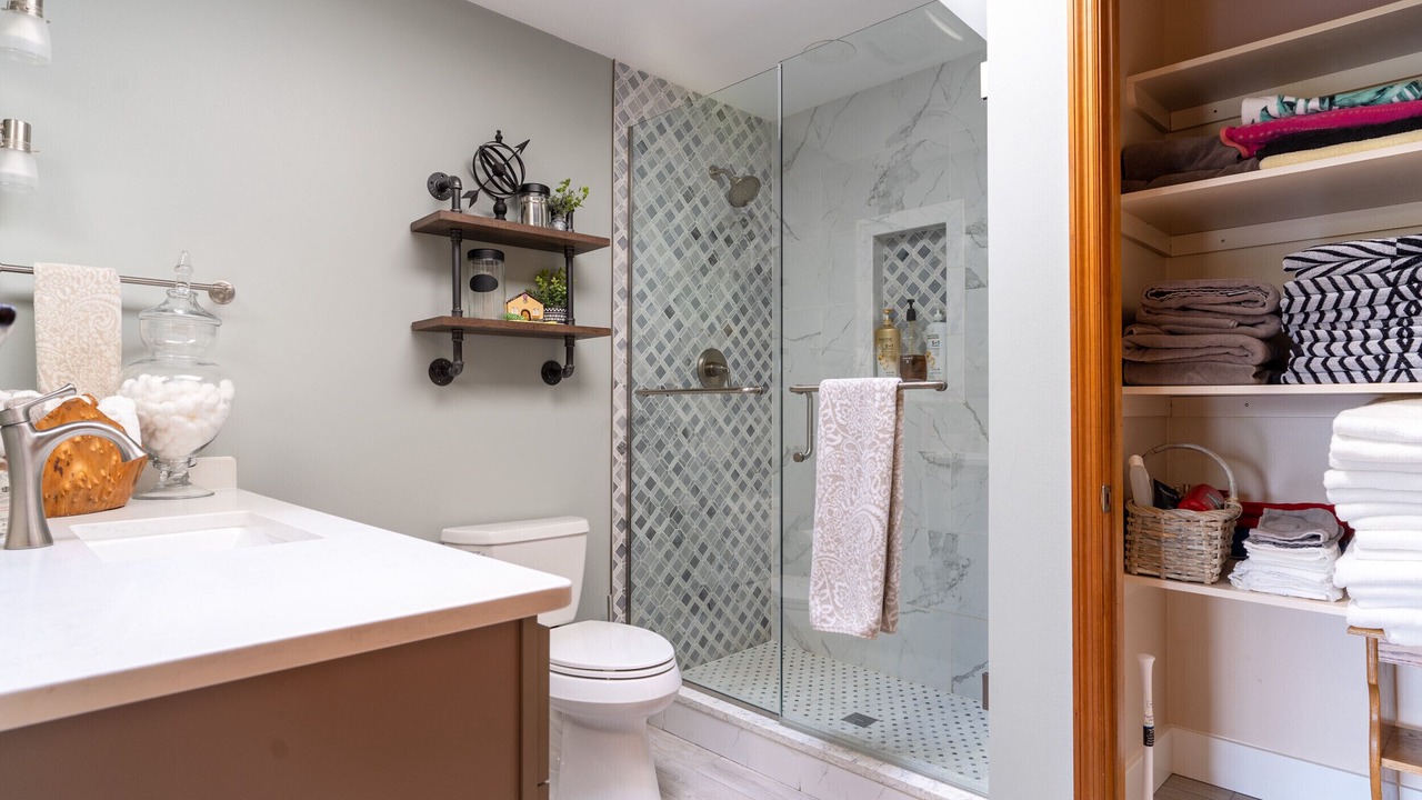 Photo of Bathroom in Elkhorn