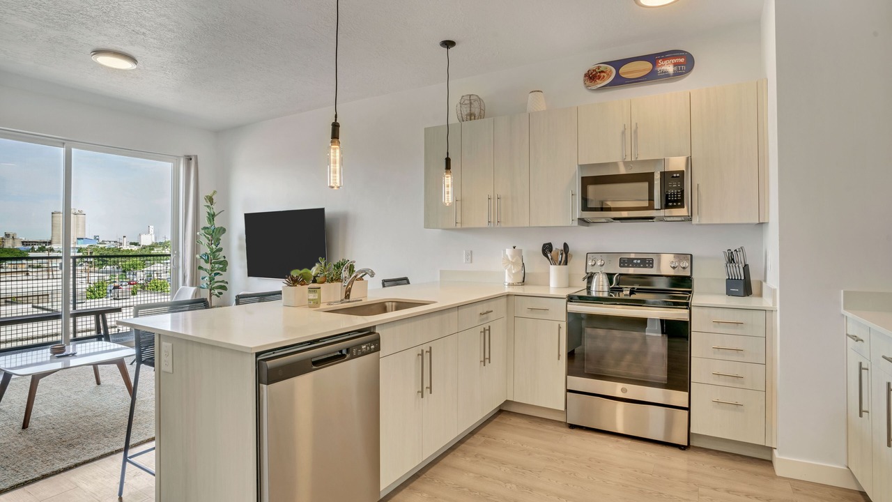 Photo of Kitchen in People's Freeway