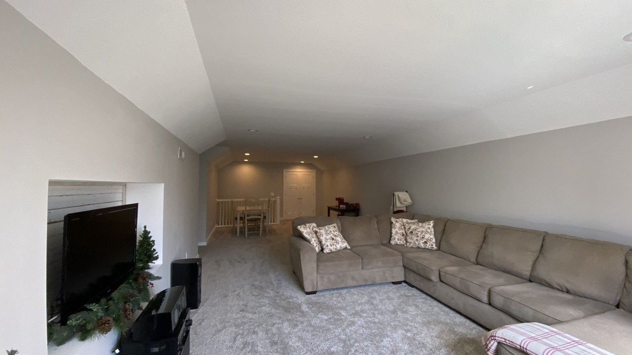 Photo of Livingroom in Roach