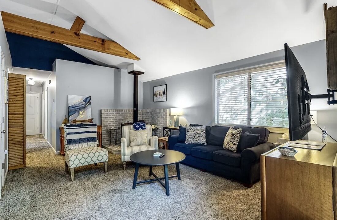 Photo of Livingroom in Ocean Pines