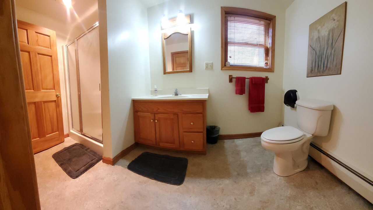 Photo of Bathroom in Gaines