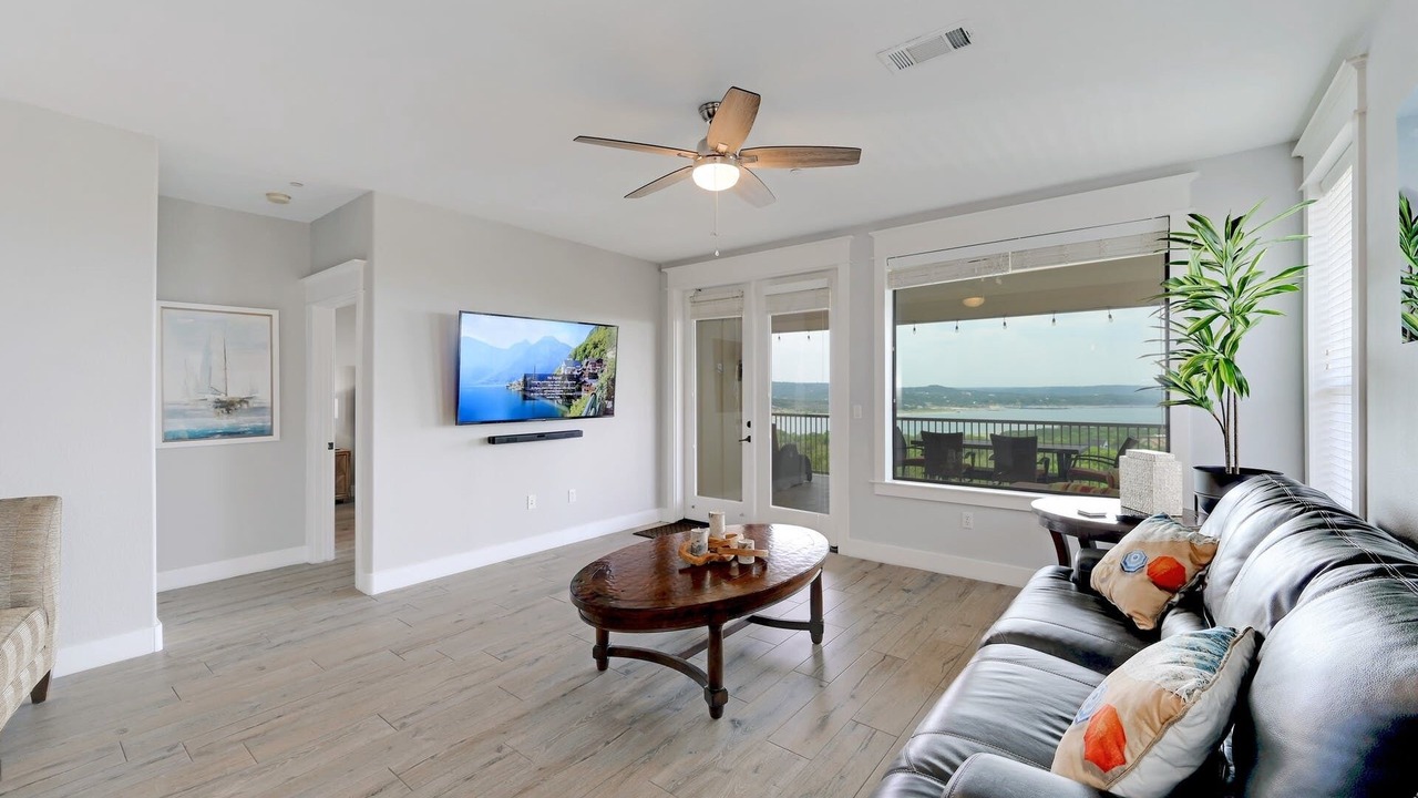 Photo of Patio Balcony in Jonestown
