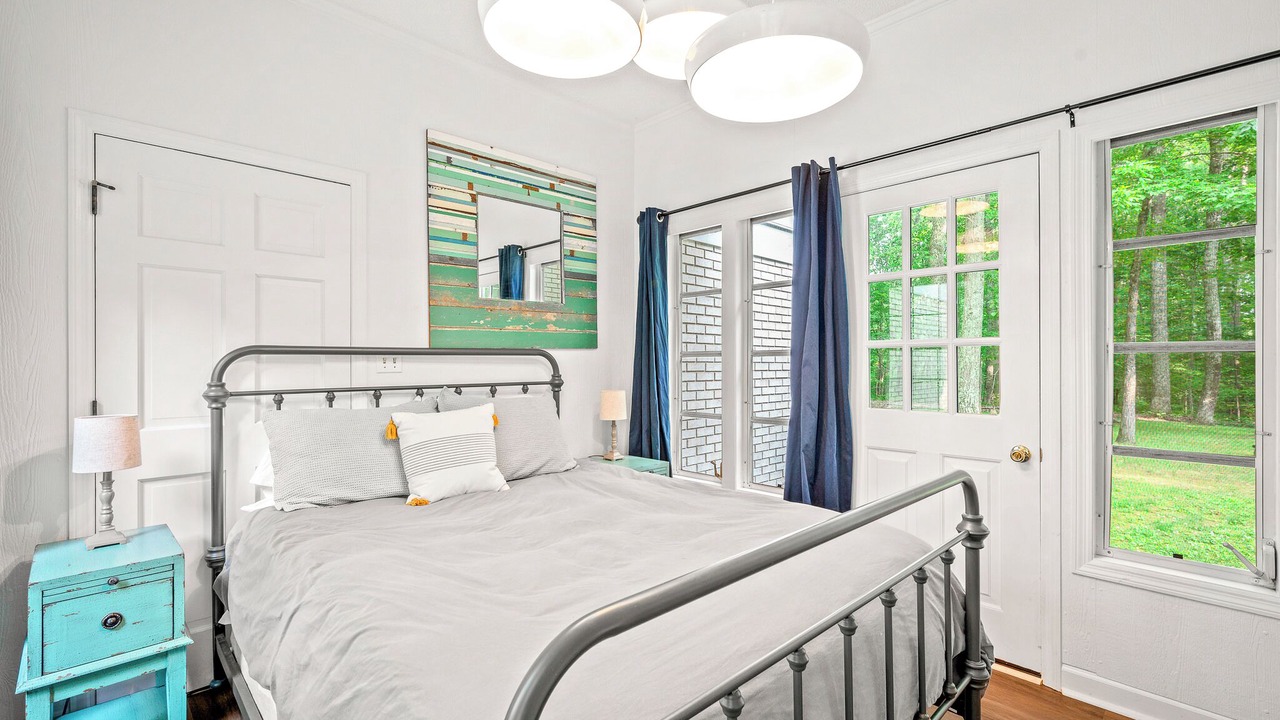 Photo of Bedroom in Sewanee