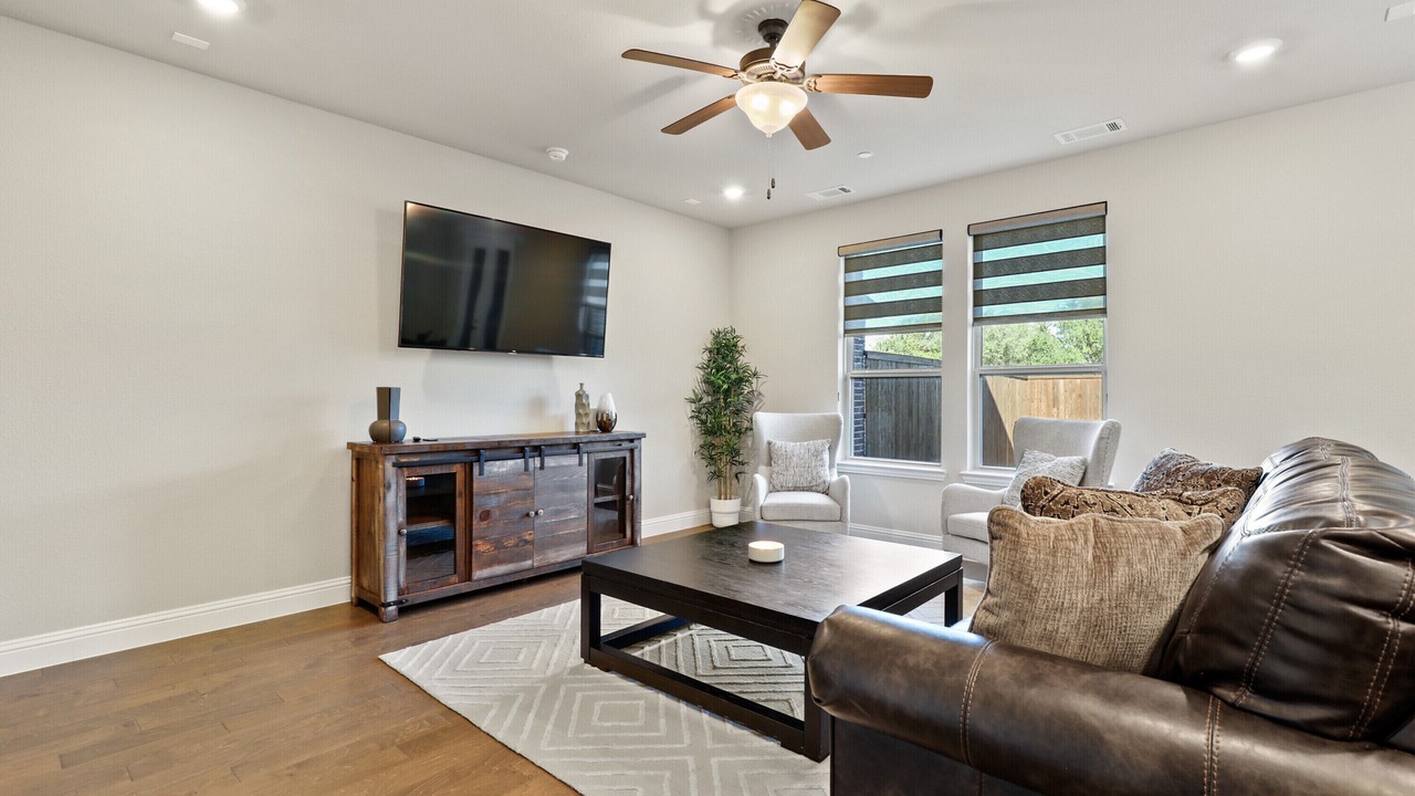 Photo of Livingroom in The Colony