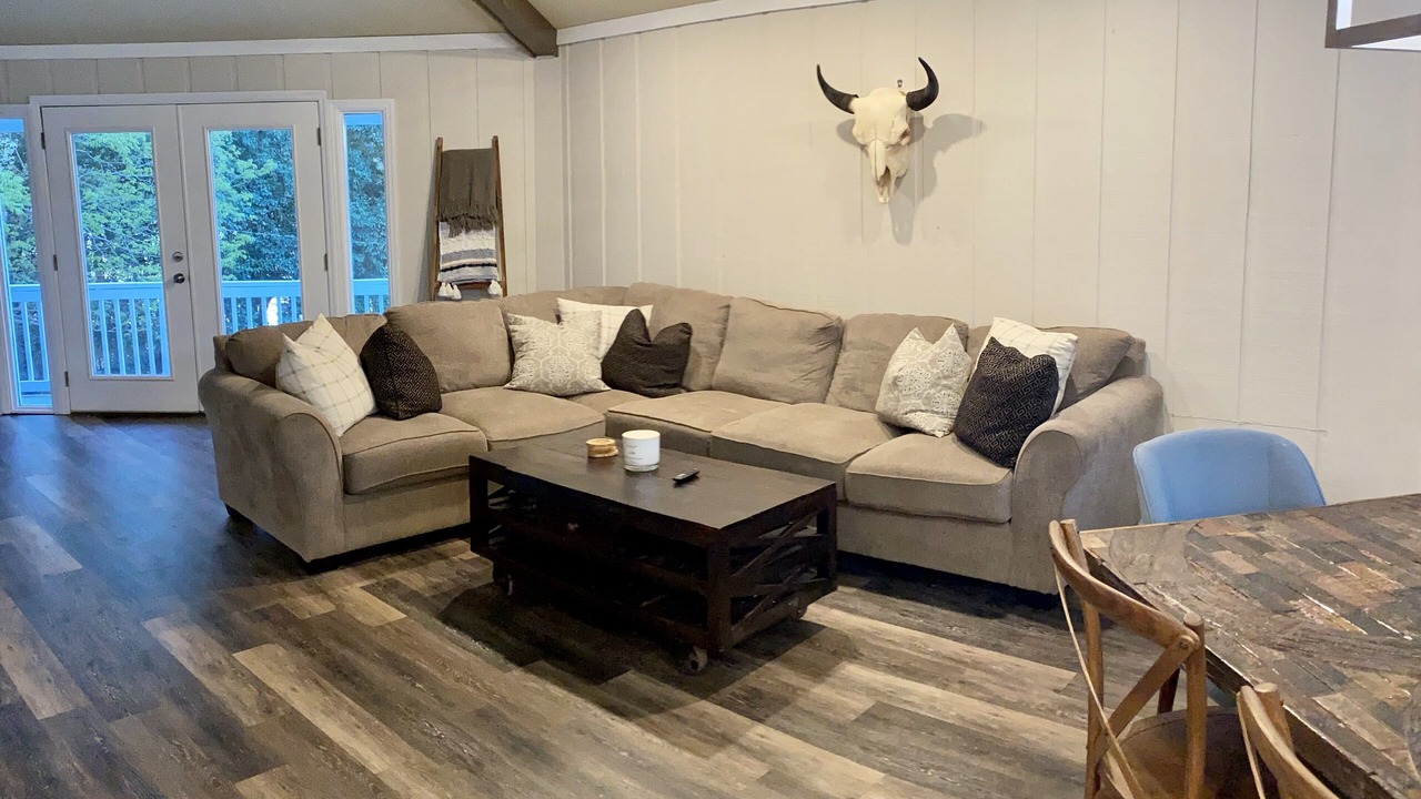 Photo of Livingroom in Eatonton