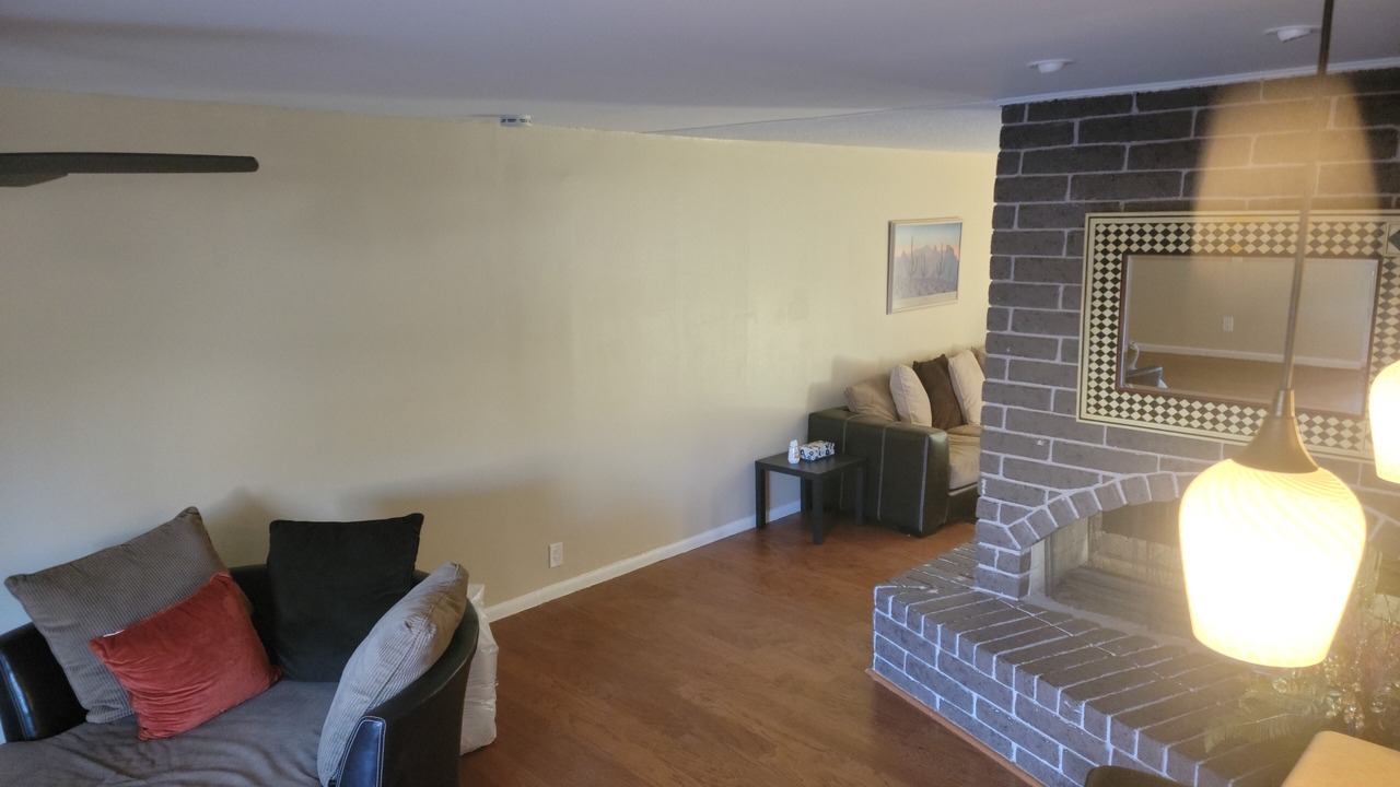 Photo of Livingroom in Thunderbird