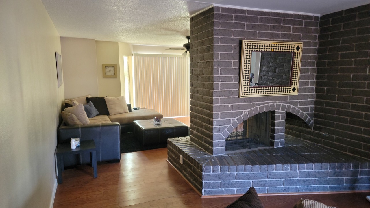 Photo of Livingroom in Thunderbird