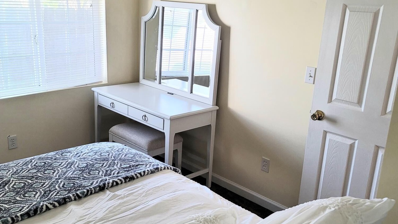 Photo of Bedroom in Buckeye Lake