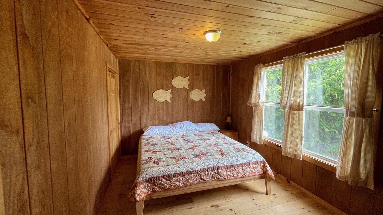 Photo of Bedroom in Brier Hill