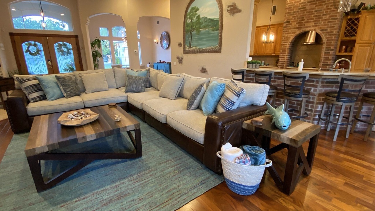 Photo of Livingroom in Leander