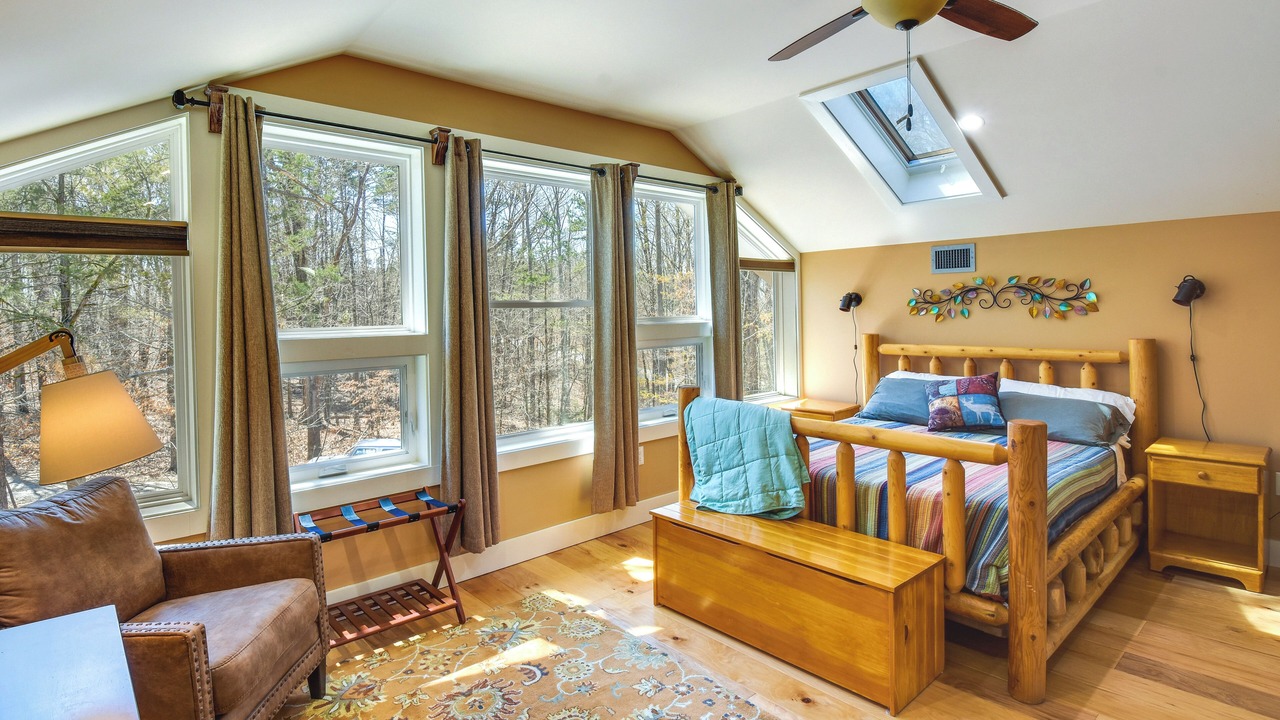 Photo of Bedroom in Central