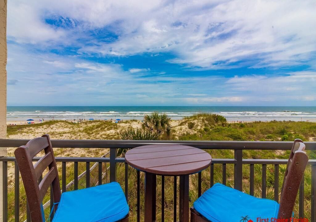 Photo of Patio Balcony in Crescent Beach
