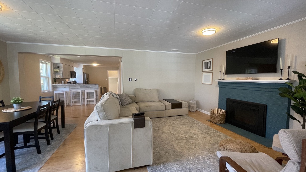 Photo of Livingroom in Selby-on-the-Bay