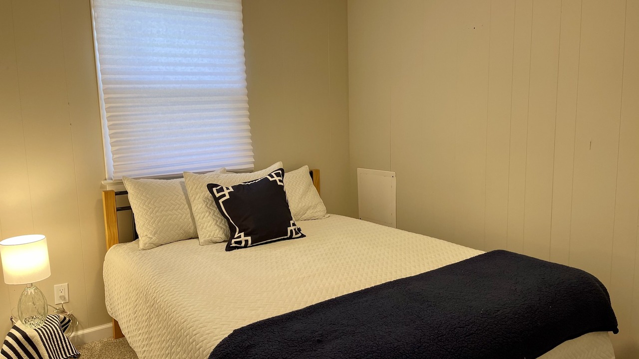 Photo of Bedroom in Selby-on-the-Bay